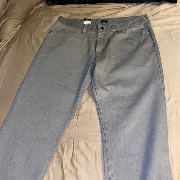 Lee gray jeans. Regular fit. Size 36x29 - Picture 4 of 9